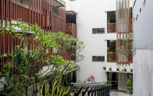 Reddoorz Plus Near Asia Afrika 3