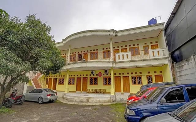 SPOT ON 90171 Pondok Kuning