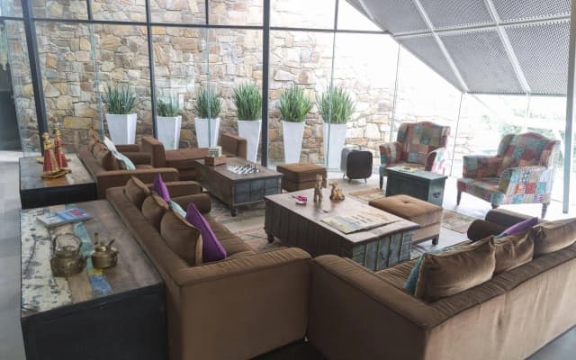 Mana Hotels