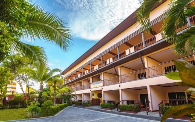 Maleedee Bay Resort