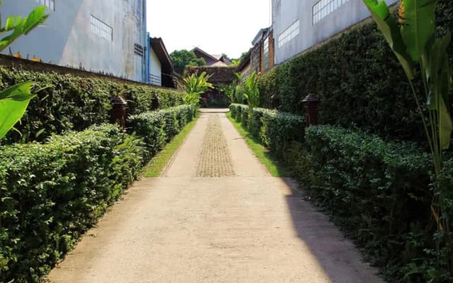 Namkhong Guesthouse & Resort