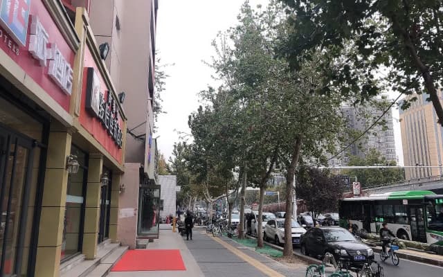 PAI Hotels Shijiazhuang Railway Station West Square