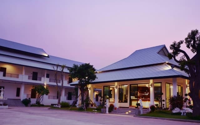 Rittiboon Vintage Hotel