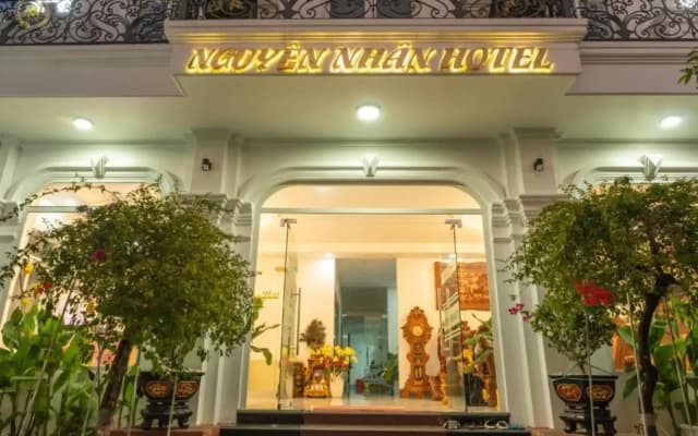 Nguyên Nhân Hotel