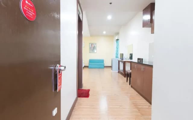 Zdb Condotel by RedDoorz