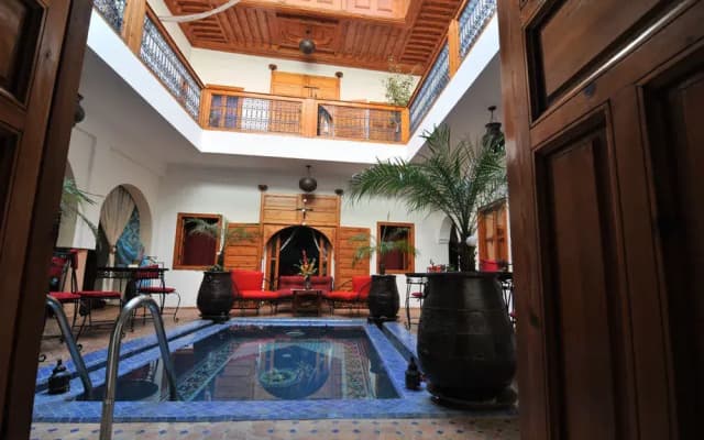 Riad Kalinka Lotus