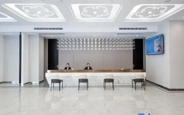 Runhua Junyue Hotel