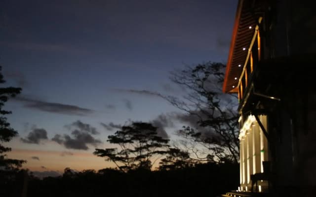 Niyagama House