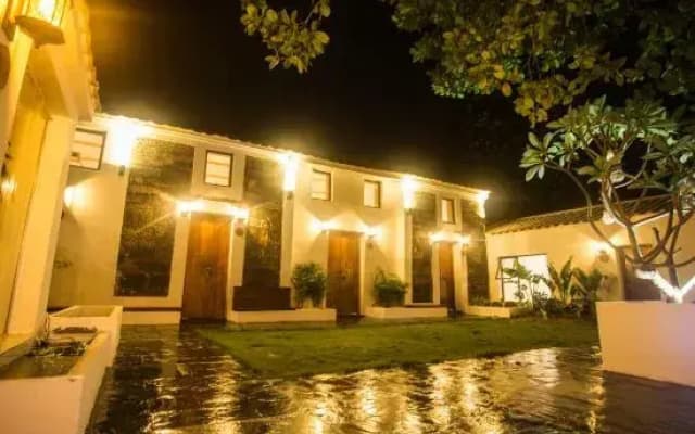 Weizhou Island Guishu Homestay (Beach Shell Shop)