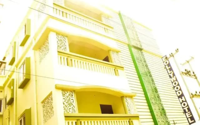 Goroomgo Effective Bollywood Hotels Bhubaneswar