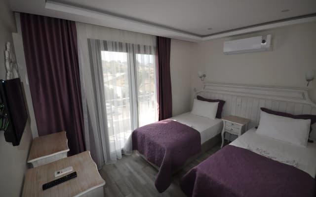 Ege Otel