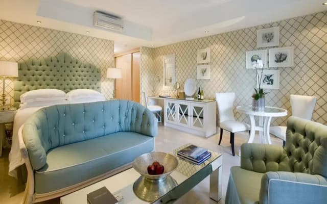 The Twelve Apostles Hotel and Spa