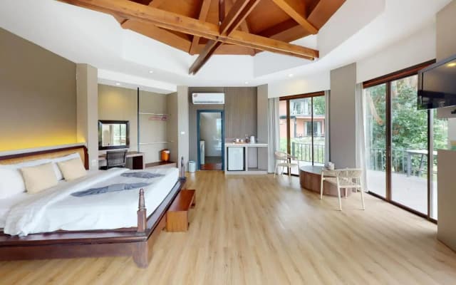 Dern Din Du Dao Resort