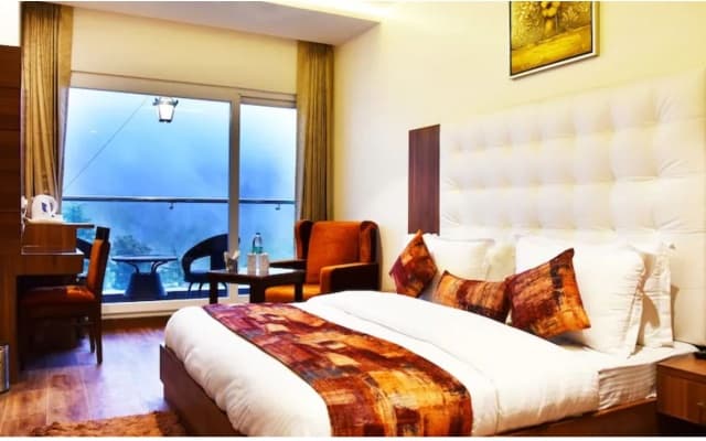 Hotel Rv Inn - Luxury Hotel In Bhagsu Nag