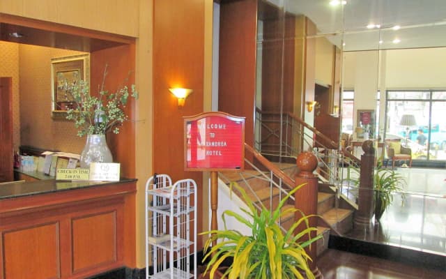 Maxandrea Hotel