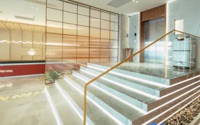 Manju Hotel (Taizhou Linhai Yintai Branch)