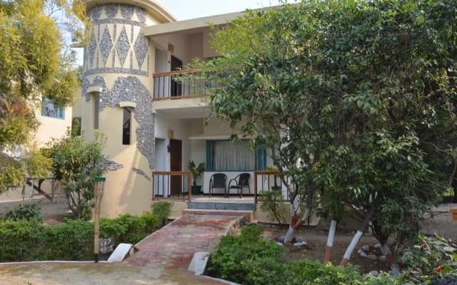 Aacorn Hideaway Resort & Spa