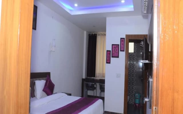 Hotel Ashoka Palace