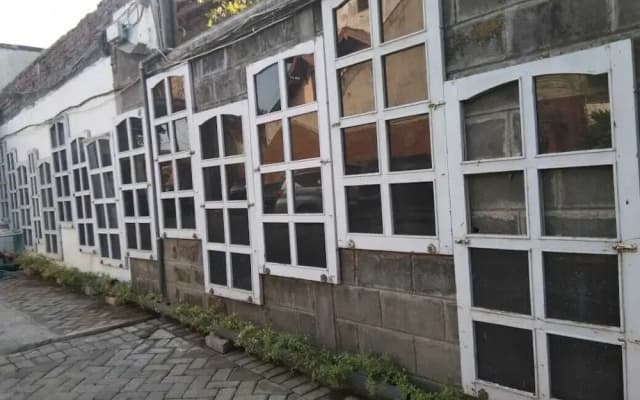 Coconut Hotel - Hostel
