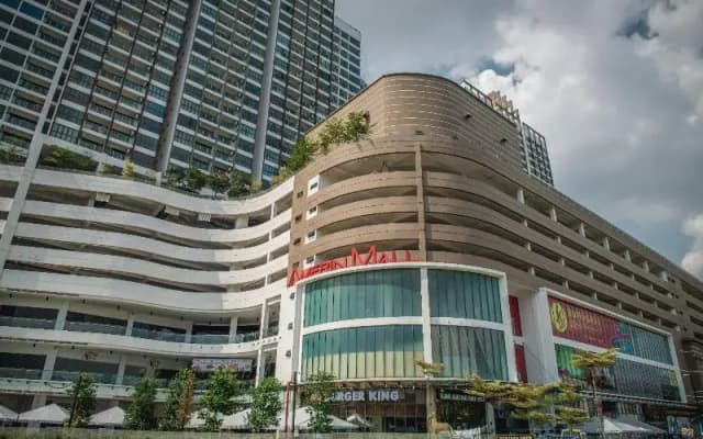 Amerin Mall Suites