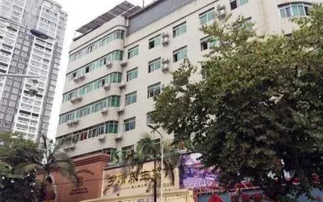 Hechi Shuntai Hotel
