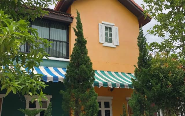 The Color Resort Amphawa