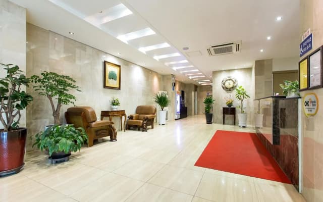 C&B Hotel