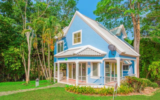 Brookside Valley Resort