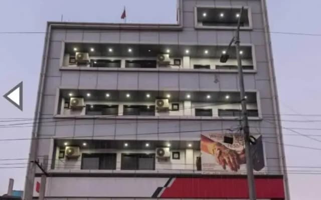 Saavi Hotel Sector 10