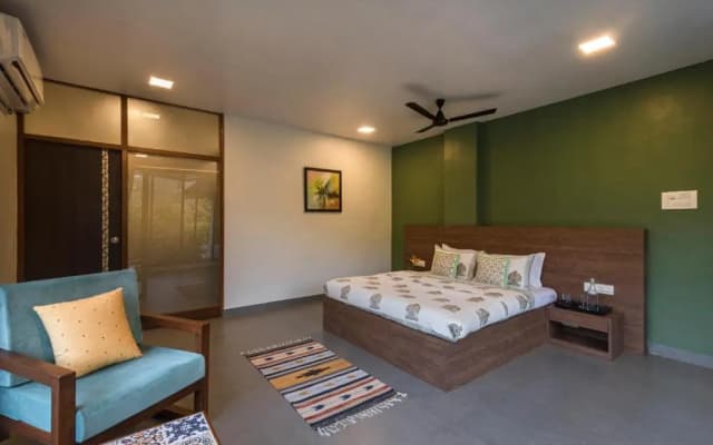 SaffronStays Mountain Aer, Karjat