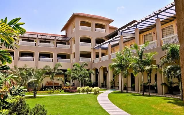 Pramod Convention & Club Resort
