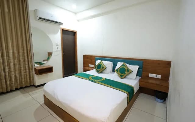Hotel Royal Raj