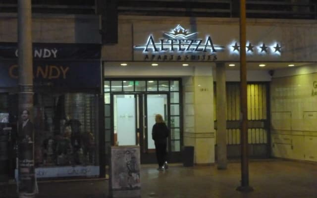 Altezza Apart Suites Hotel