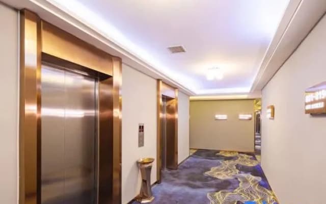 Ziranxing Holiday Hotel