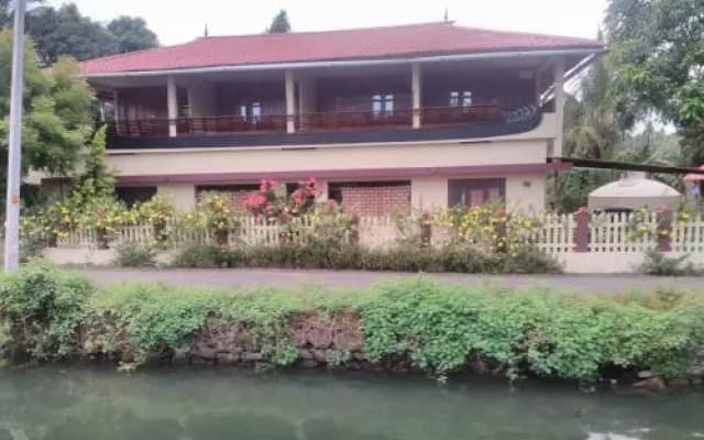 Backwater Breeze