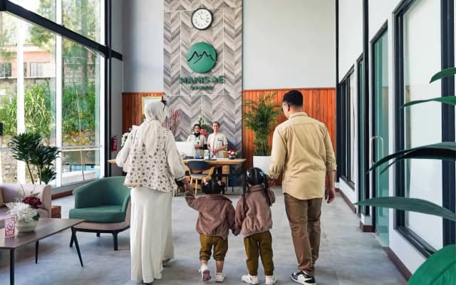 Manis Ae Cabin & Resto Bromo