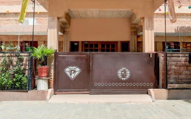 Collection O Rai Ka Bagh Near Railway Station Formerly Pioneer Plaza