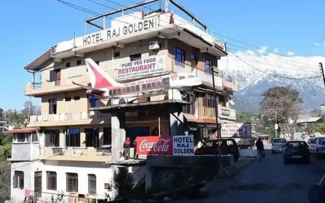 Goromgo Raj Golden & Restaurant Palampur