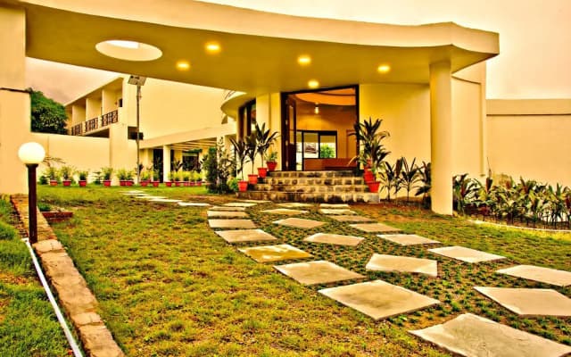 The Palm Hotel