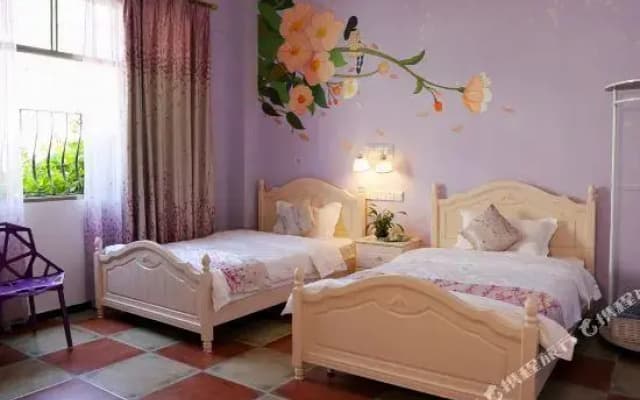 Danxia firefly boutique Inn