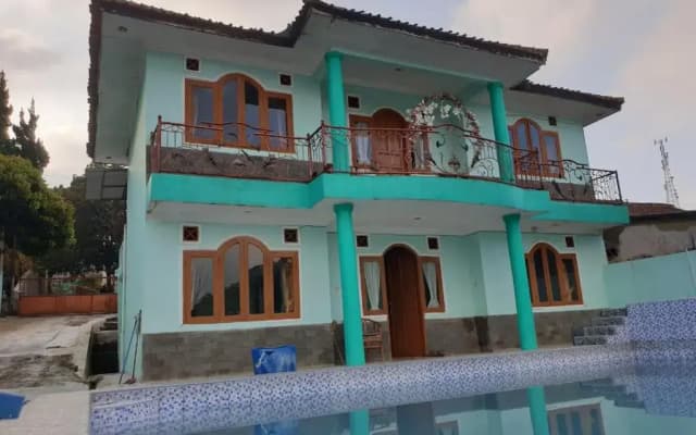 OYO 3879 Villa Sari Intan