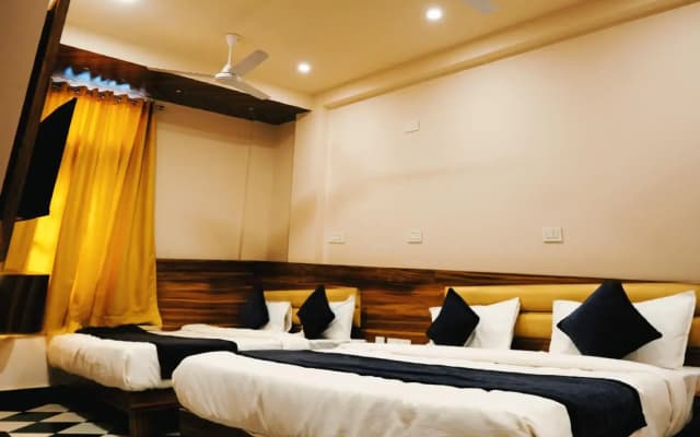 Ostel By Uddhav Villas