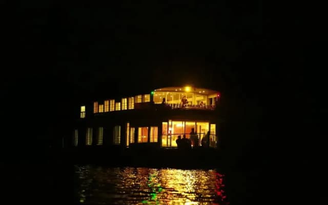 Kerala Vacation Houseboat