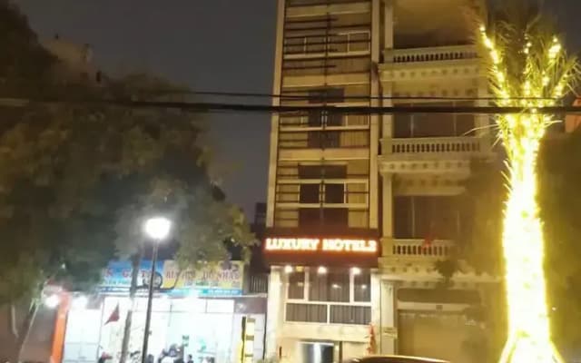 Luxury Hotel 2 HP - by Bay Luxury