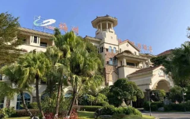 Country Garden Holiday Hotel