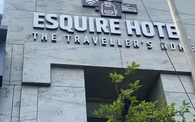Esquire Hotel Mumbai
