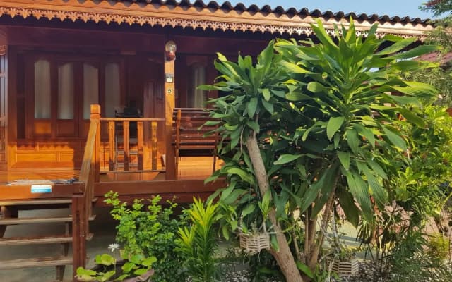 Buntham And Chwee Resort