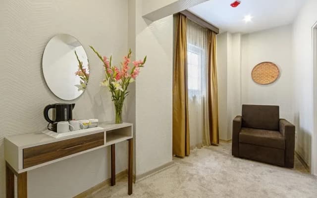 Almina Guest House