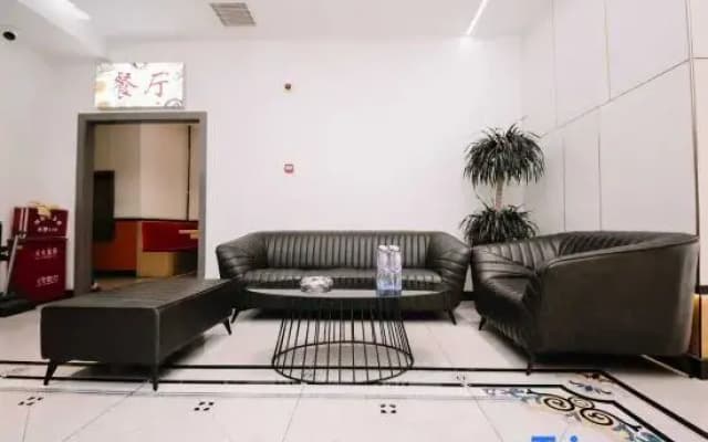 Rujia Huayi Select Hotel (Harbin Zhan Yida Si Yuan)