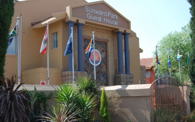 Sunward Park Guest House & Conference Centre